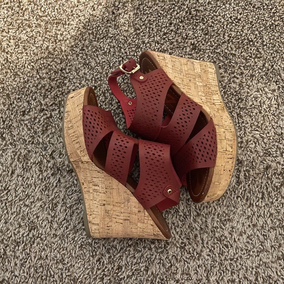 Seven leather sandals with cork wedge. Worn only once. - Picture 4 of 6